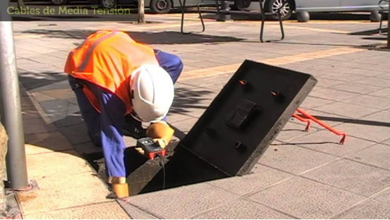 <a href='http://dlhyyoga.com/Cpzx/dianlanceshiyi/ariadnaic1g.html'>電纜識別儀</a>