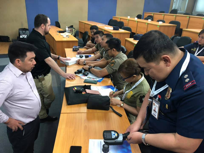 野外作業(yè)下的無(wú)損檢測(cè)違禁品，隱藏在150mm深處的違禁品探測(cè)