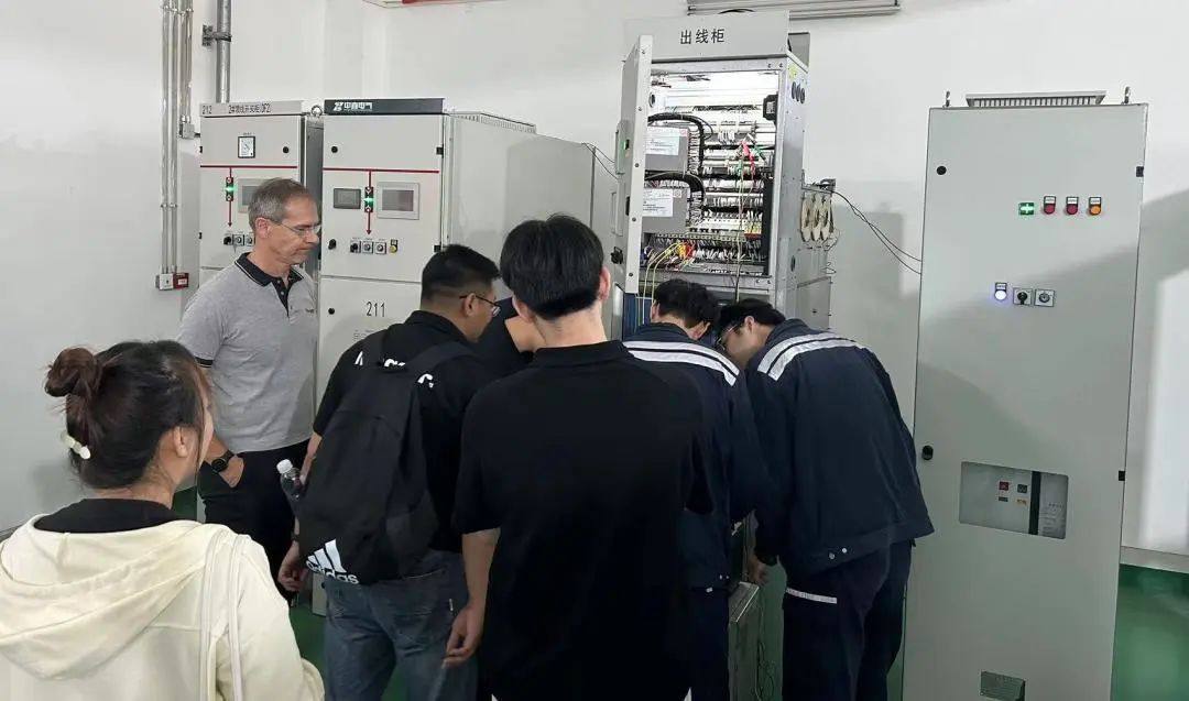 SVERKER900繼保與變電站測試系統(tǒng) SVERKER900繼保與變電站測試系統(tǒng)