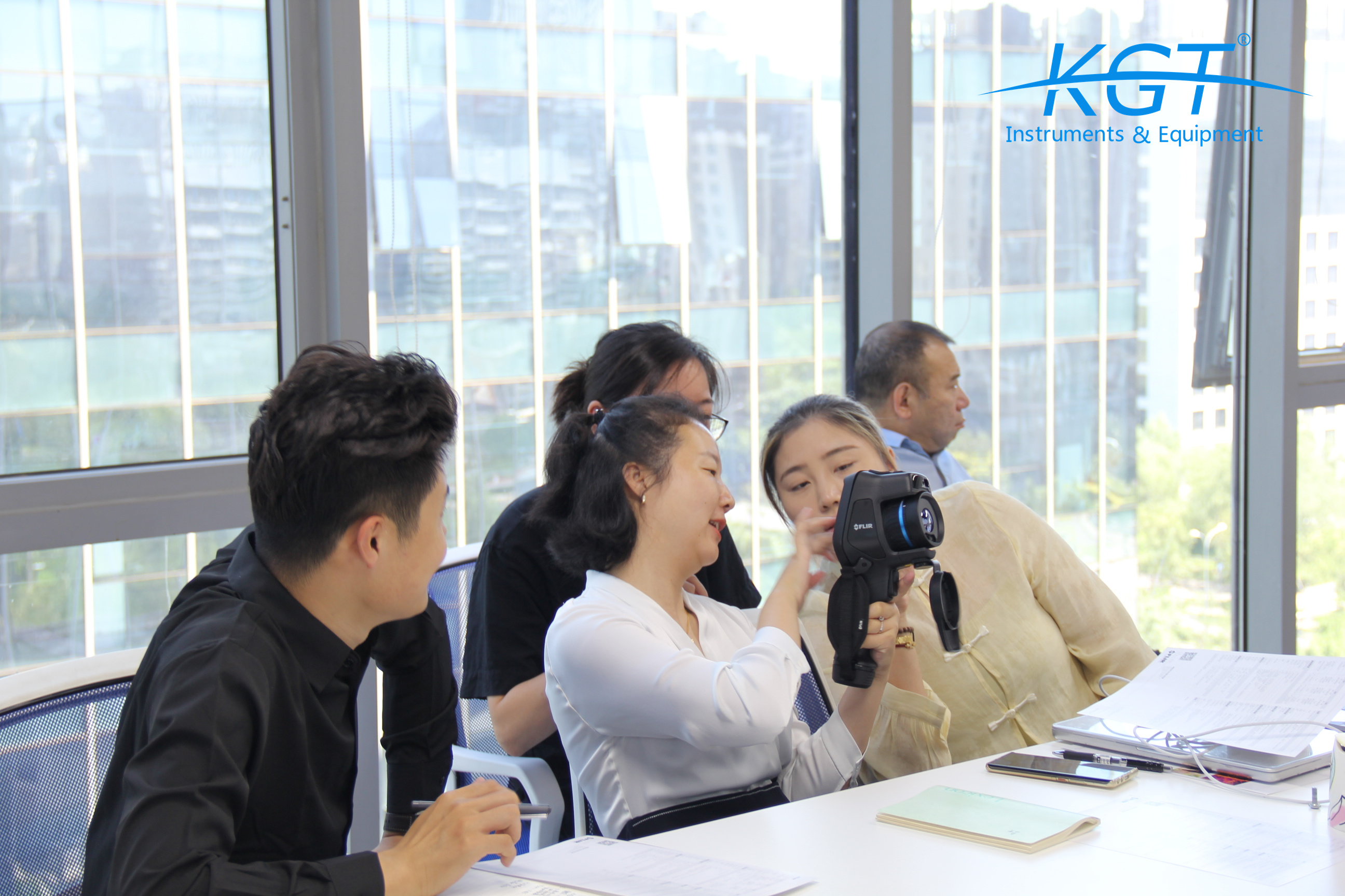 培訓(xùn)FLIR<a href='http://dlhyyoga.com/hongwairexiangyi.html'>熱像儀</a>