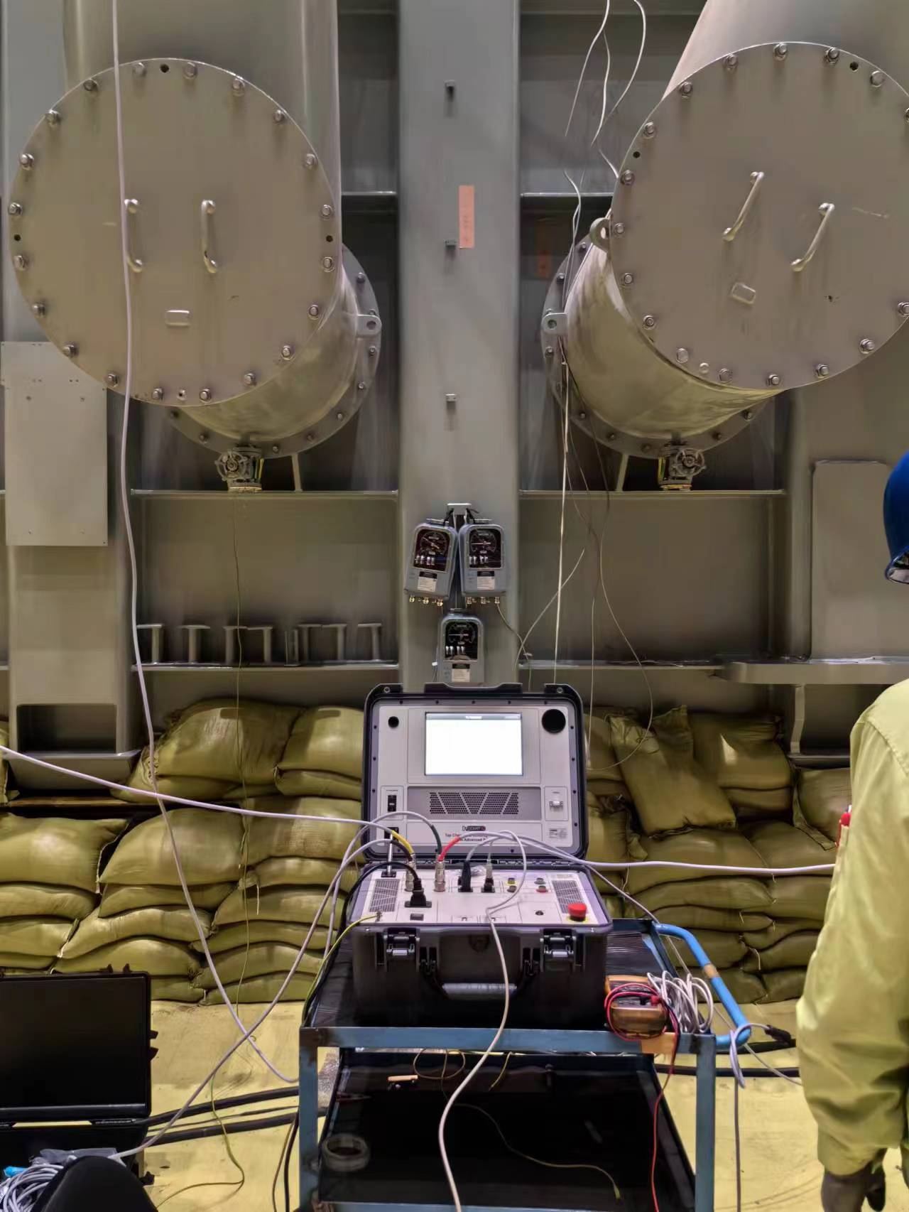 TWA500<a href='http://dlhyyoga.com/Cpzx/bianyaqiceshiyi/dvpowertrt.html'>三相變壓器</a>有載分接開關(guān)測試儀