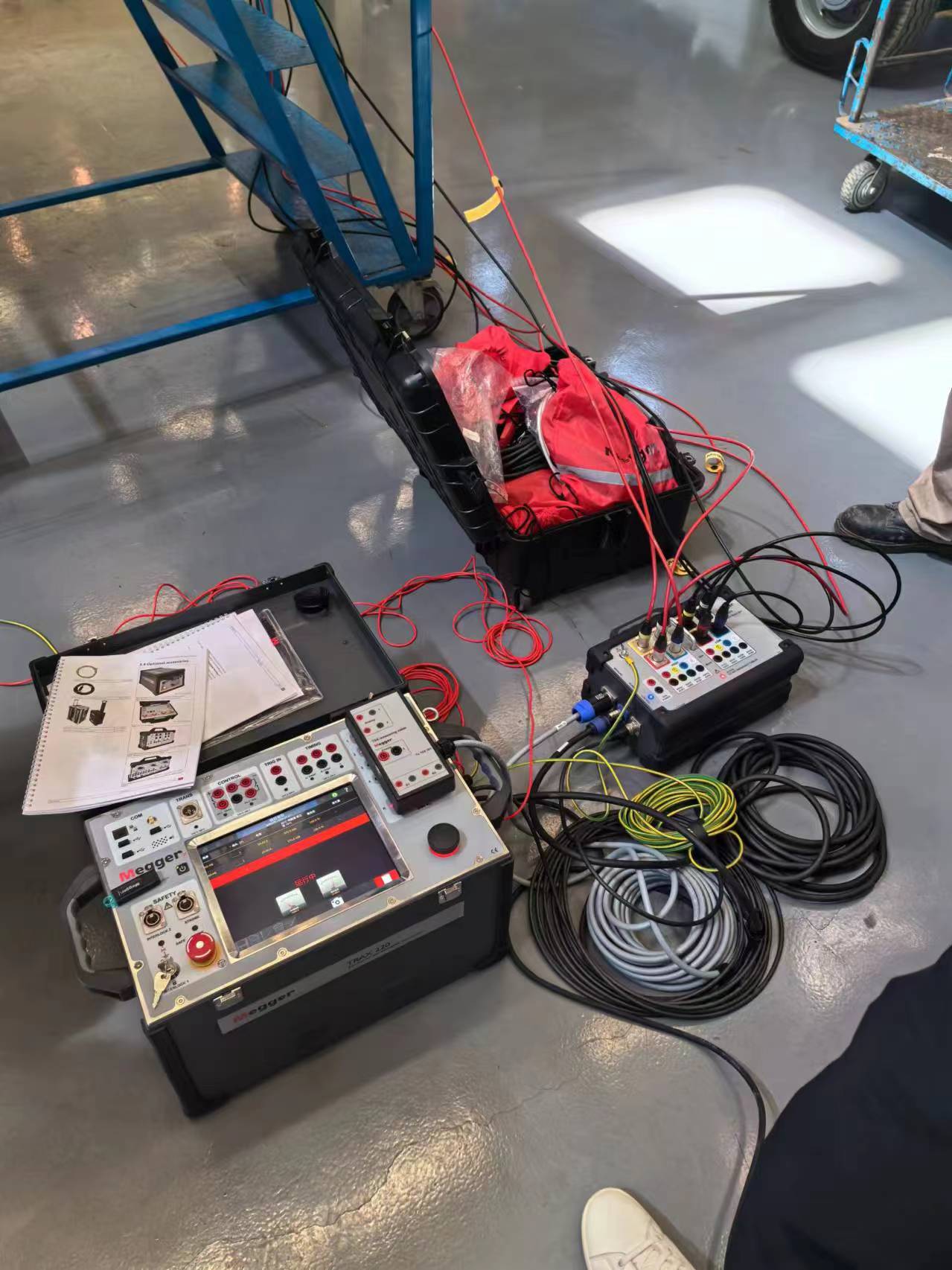 TRAX220變壓器及變電站測試系統(tǒng) TRAX220變壓器及變電站測試系統(tǒng)