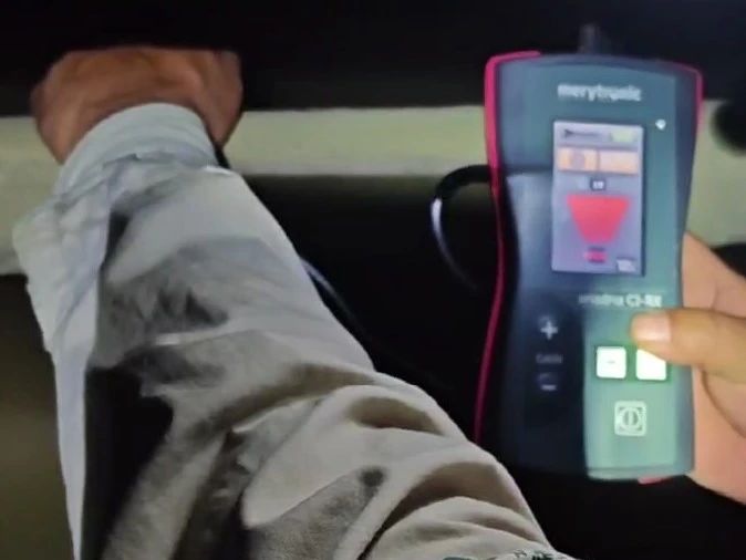 <a href='http://dlhyyoga.com/Cpzx/dianlanceshiyi/ariadna.html'>Ariadna CI</a>電纜帶電識別儀