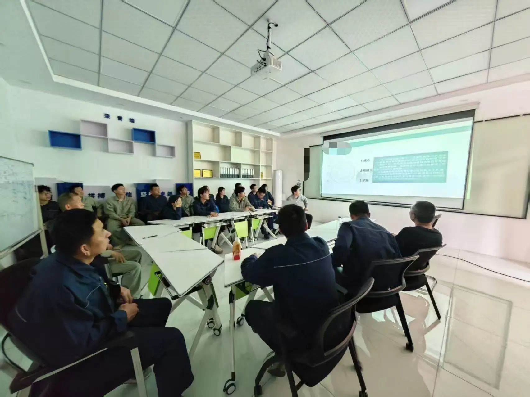 <a href='http://dlhyyoga.com/Ppzq/ersted.html'>電纜故障定位儀</a>檢測培訓(xùn)