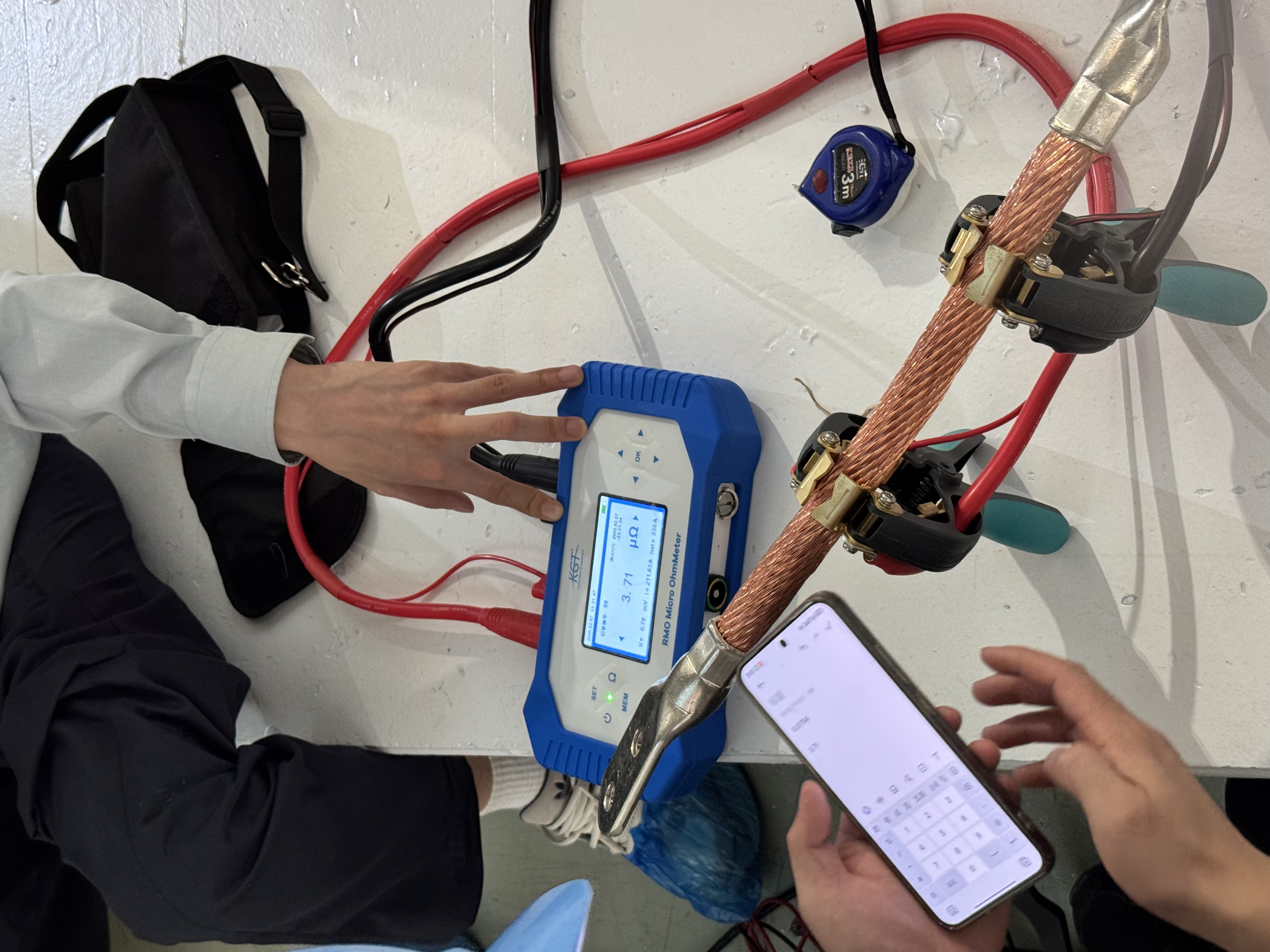 手持回路電阻測試儀服務(wù)現(xiàn)場