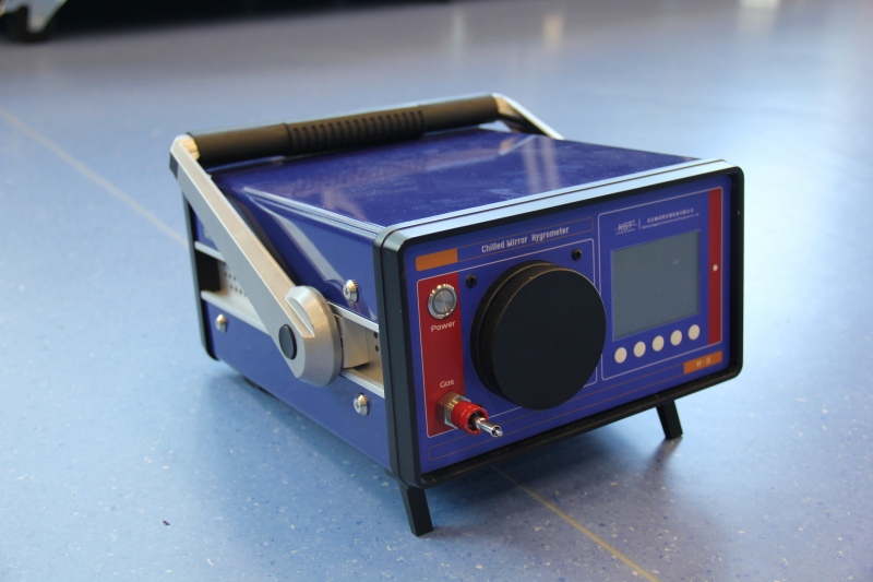 朝露 精密智能露點儀